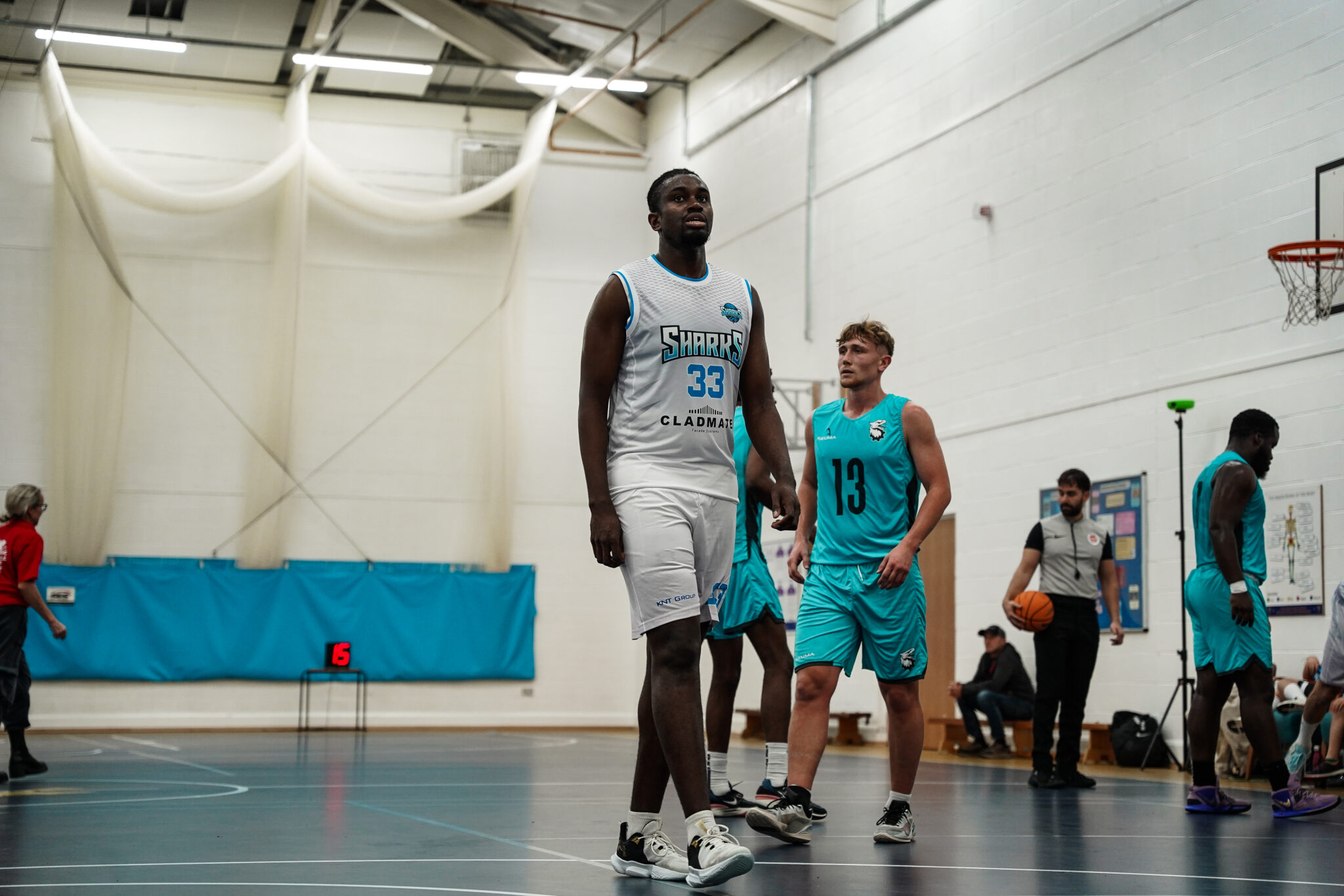 London Sharks (100)