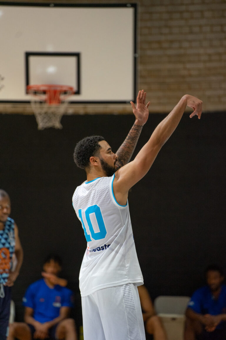 London Sharks (64)